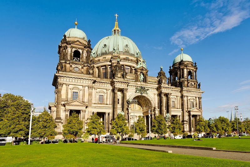 Praça Lustgarten e Catedral de Berlim