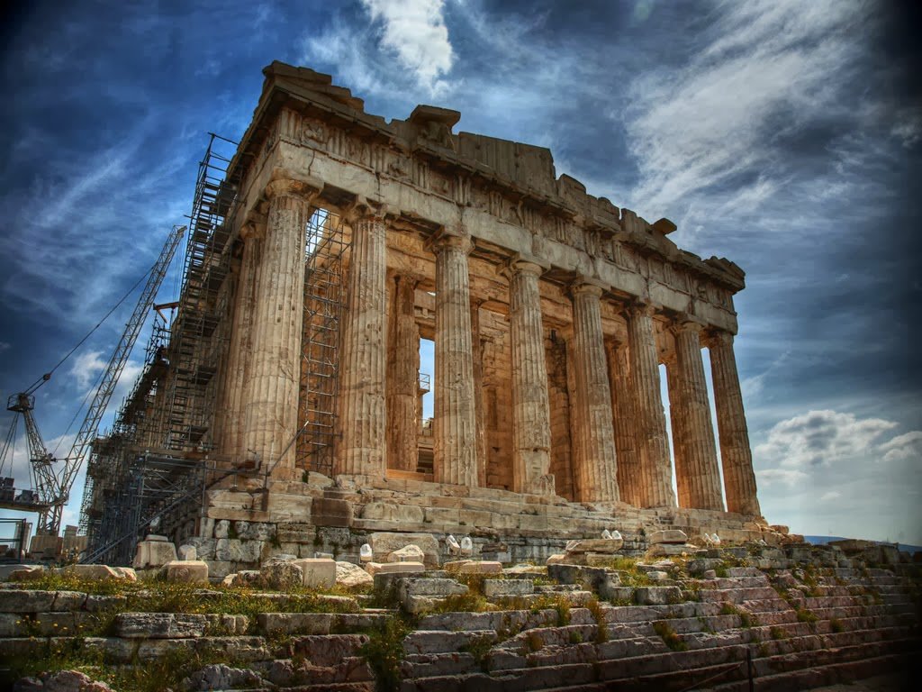 Pártenon em Atenas na Grécia com equipamentos