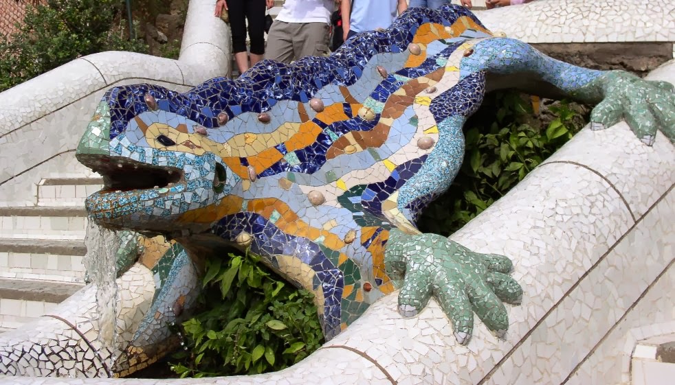 Escultura no Parque Guell em Barcelona na Espanha