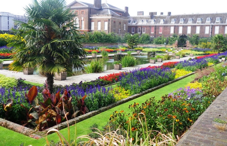 Flores no Parque Hyde Park em Londres