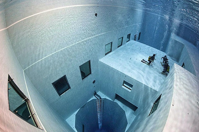 Piscina Nemo 33 em Bruxelas