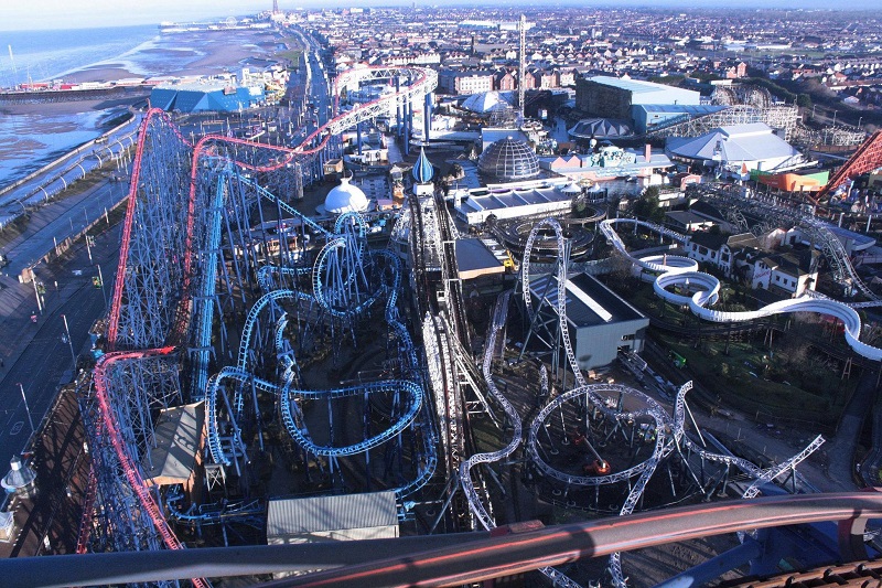 Parque Pleasure Beach em Blackpool | Inglaterra