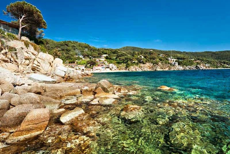 Mar da Ilha de Elba na Toscana Itália