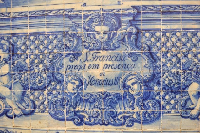 Azulejos da Capela das Almas no Porto