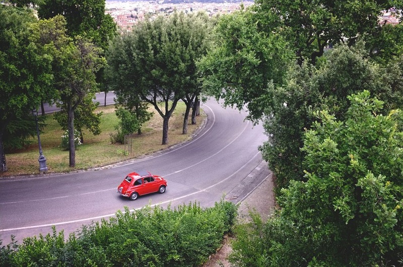 Como e onde alugar um carro na Itália