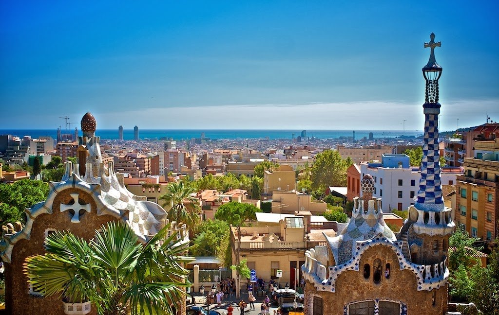 Vista do Palácio Güell em Barcelona