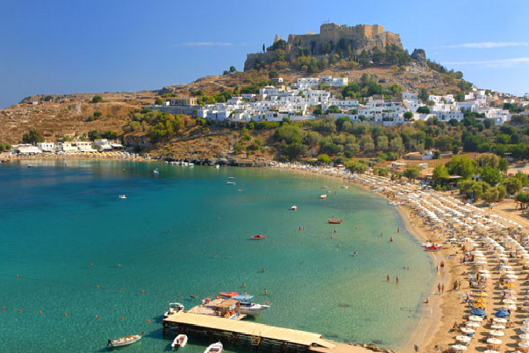 Praia de Lindos na ilha de Rodes