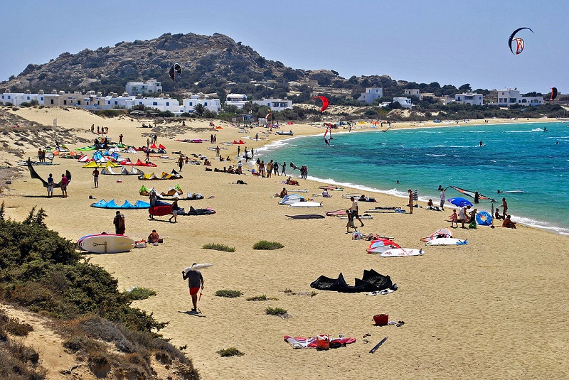 Praia Mikri Vigla na ilha de Naxos