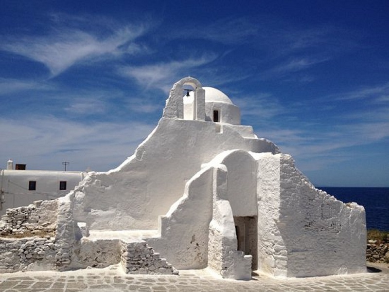 Igreja Panagia Paraportiani na ilha de Mykonos