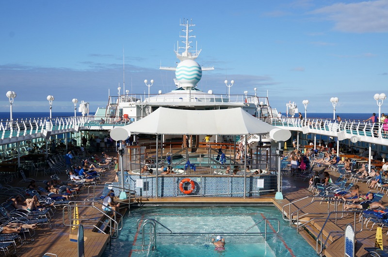 Piscina do Monarch Pullmantur