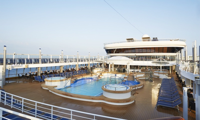 Piscina do Norwegian Star